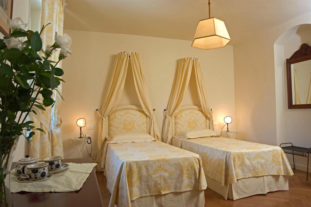 Villa Signori มารินา ดิ เปียตราซันตา ภายนอก รูปภาพ