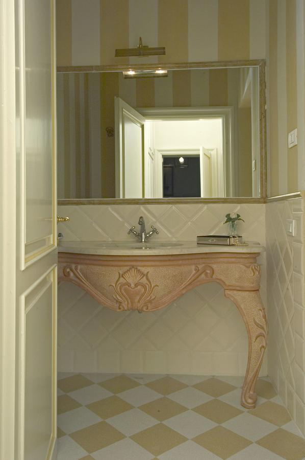Villa Signori มารินา ดิ เปียตราซันตา ภายนอก รูปภาพ